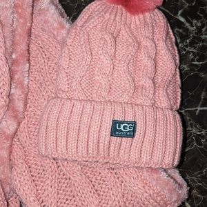 UGg Hat and Infinity Scarf Set